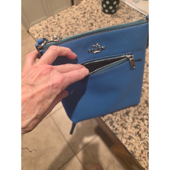 Coach Blue Leather Crossbody Bag With Front Zip Pocket - Picture 5 of 9